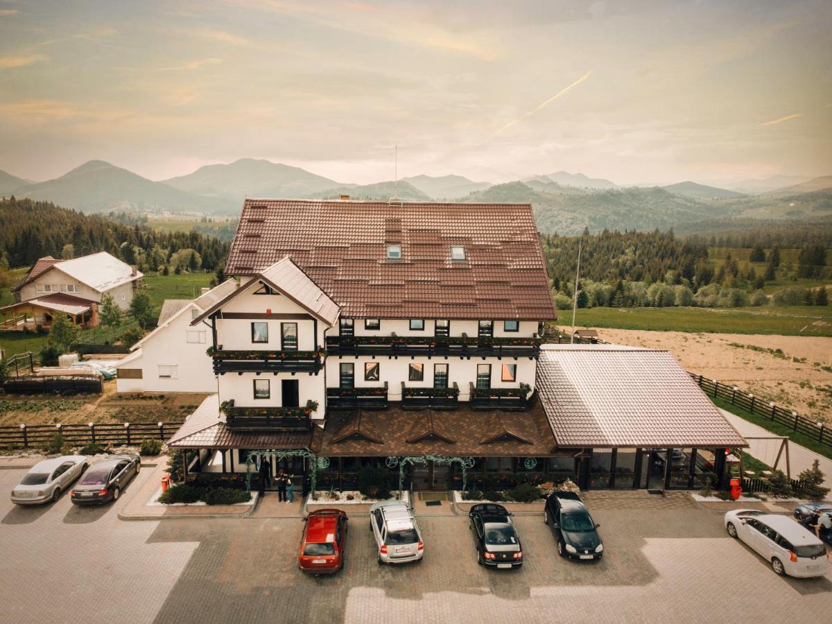 Popasul Transilvania Piatra Fantanele Exteriör bild